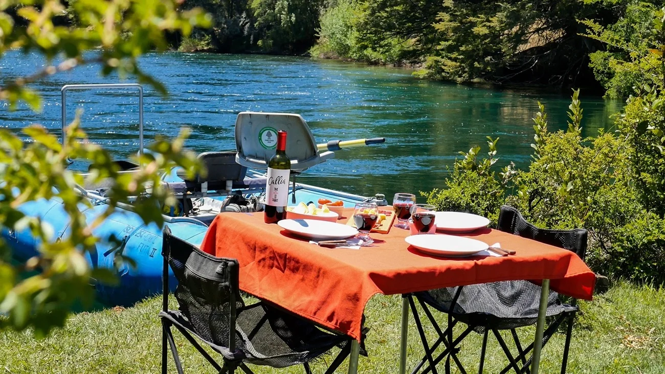 Full-day fly fishing float trip Limay and Manso River, Bariloche Patagonia